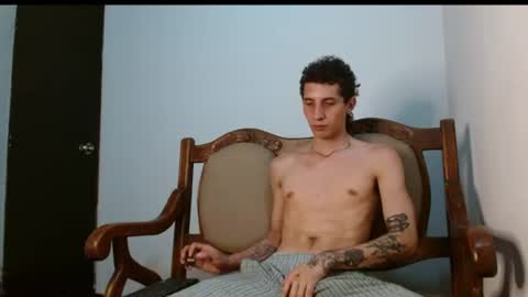 Snapshot of baby_hot21200 chatting on July 3, 12:39 am baby hott online show from July 3, 12:39 am