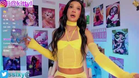 Snapshot of baby_lissi chatting on May 22, 8:53 am baby_lissi online show from May 22, 8:53 am