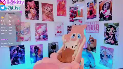 Snapshot of baby_lissi chatting on June 21, 5:32 am baby_lissi online show from June 21, 5:32 am