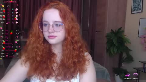 baby_little_fox online show from October 9, 11:30 am