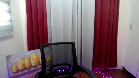Snapshot of baby_love143 chatting on May 13, 2:09 am sky online show from May 13, 2:09 am