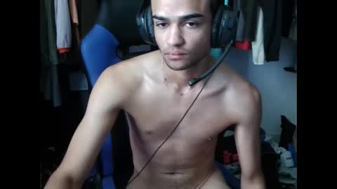 Snapshot of baby_mooonx chatting on March 2, 1:29 pm adrian online show from March 2, 1:29 pm