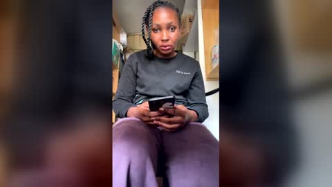 Snapshot of baby_nova chatting on February 23, 8:44 am baby_nova online show from February 23, 8:44 am