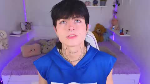 Snapshot of baby_xian chatting on November 21, 8:02 am Dani online show from November 21, 8:02 am