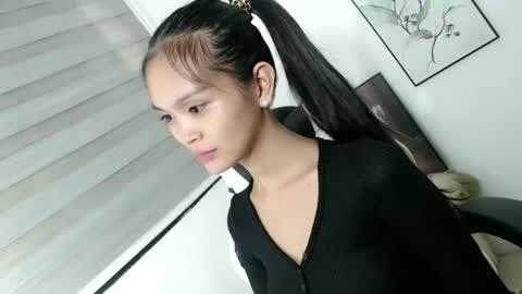 baby_zoexx online show from April 7, 12:16 pm