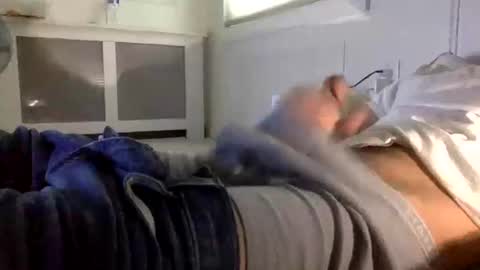 babyboii42o online show from October 10, 9:14 pm