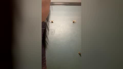 babybratember online show from April 3, 8:56 am