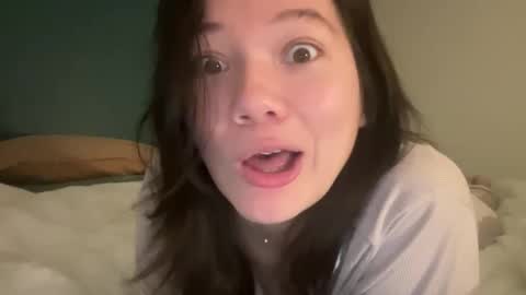 ava online show from February 4, 7:14 am