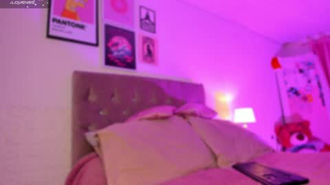 Mariana  online show from May 17, 12:52 am