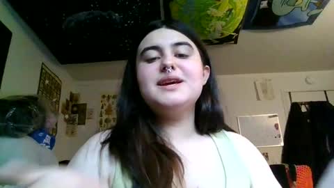 Snapshot of babydollalexiss chatting on June 28, 4:13 pm babydollalexiss online show from June 28, 4:13 pm