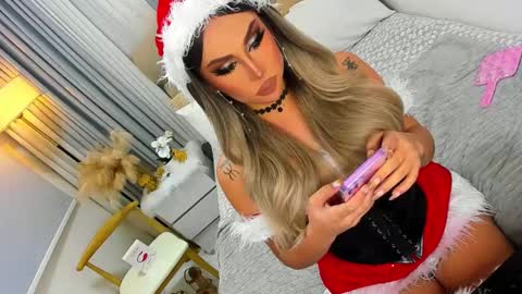 Snapshot of babygoddess4u chatting on December 24, 8:05 pm ASK ME IN PM online show from December 24, 8:05 pm