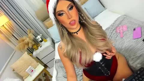 Snapshot of babygoddess4u chatting on December 28, 4:20 pm ASK ME IN PM online show from December 28, 4:20 pm