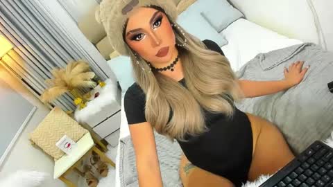 Snapshot of babygoddess4u chatting on January 11, 3:34 am ASK ME IN PM online show from January 11, 3:34 am