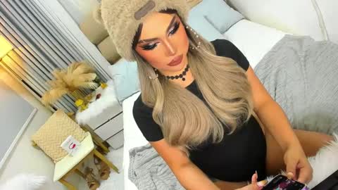 Snapshot of babygoddess4u chatting on January 11, 6:35 am ASK ME IN PM online show from January 11, 6:35 am