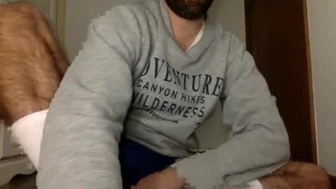 Snapshot of babyhardy chatting on December 4, 11:35 pm Tom A. online show from December 4, 11:35 pm