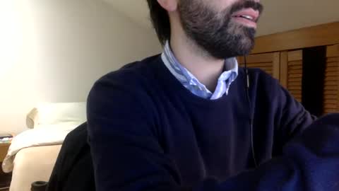 Snapshot of babyhardy chatting on December 11, 7:14 pm Tom A. online show from December 11, 7:14 pm