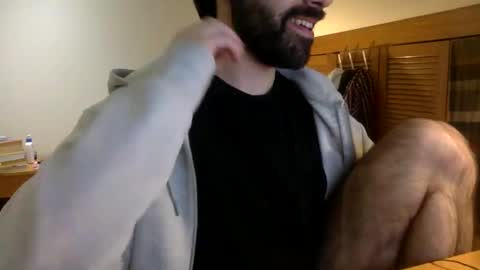 Snapshot of babyhardy chatting on December 17, 8:21 pm Tom A. online show from December 17, 8:21 pm