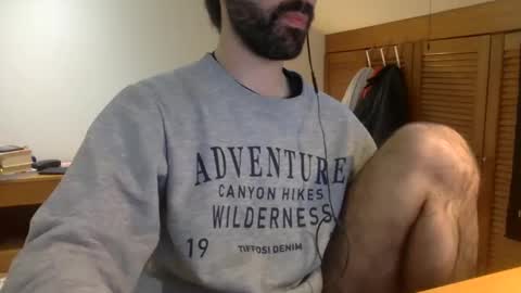 Snapshot of babyhardy chatting on January 8, 1:09 pm Tom A. online show from January 8, 1:09 pm