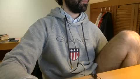 Snapshot of babyhardy chatting on January 9, 12:09 pm Tom A. online show from January 9, 12:09 pm