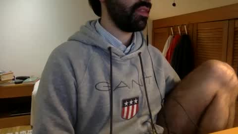 Snapshot of babyhardy chatting on January 13, 11:49 pm Tom A. online show from January 13, 11:49 pm