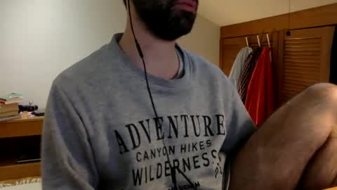 Snapshot of babyhardy chatting on January 25, 1:52 pm Tom A. online show from January 25, 1:52 pm