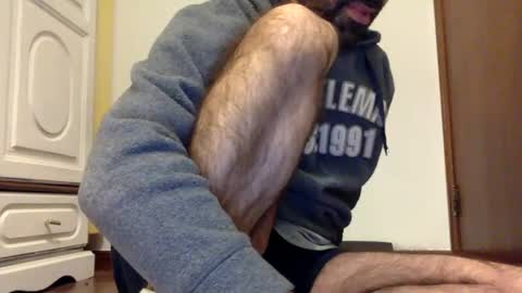 Snapshot of babyhardy chatting on January 31, 11:35 pm Tom A. online show from January 31, 11:35 pm