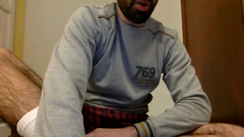 Snapshot of babyhardy chatting on February 2, 11:21 pm Tom A. online show from February 2, 11:21 pm