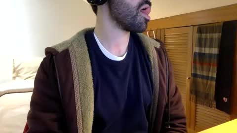 Snapshot of babyhardy chatting on February 4, 9:52 pm Tom A. online show from February 4, 9:52 pm