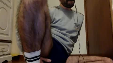 Snapshot of babyhardy chatting on February 12, 11:20 pm Tom A. online show from February 12, 11:20 pm