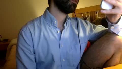 Snapshot of babyhardy chatting on March 12, 7:38 pm Tom A. online show from March 12, 7:38 pm