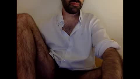 Snapshot of babyhardy chatting on October 28, 5:15 pm Tom A. online show from October 28, 5:15 pm