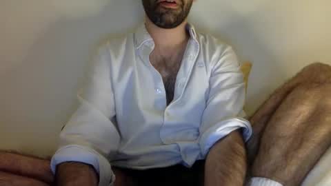 Snapshot of babyhardy chatting on November 5, 11:27 pm Tom A. online show from November 5, 11:27 pm