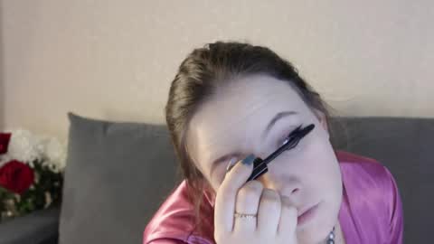 Snapshot of babyhotgirlq chatting on February 19, 2:24 pm Babyhotgirlq online show from February 19, 2:24 pm