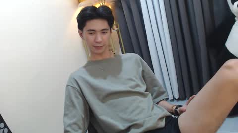 call me james online show from March 28, 10:04 am