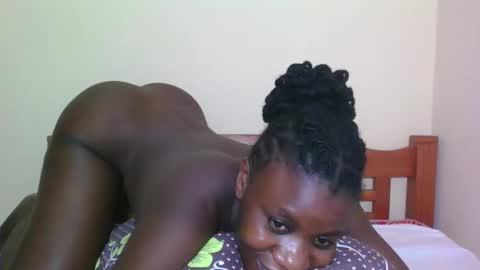 Snapshot of babyrozillah chatting on December 18, 3:29 pm PRISCILLAH online show from December 18, 3:29 pm