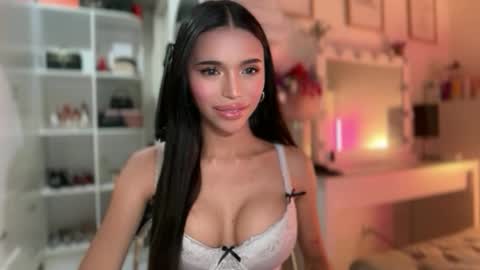 babysabrinaxx online show from March 2, 5:31 pm