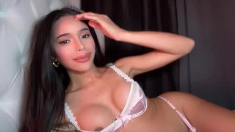 Snapshot of babysabrinaxx chatting on June 4, 7:42 pm babysabrinaxx online show from June 4, 7:42 pm