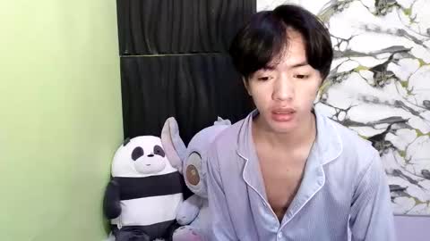 Snapshot of babytwinkxxxx chatting on June 2, 11:01 am babytwinkxxxx online show from June 2, 11:01 am