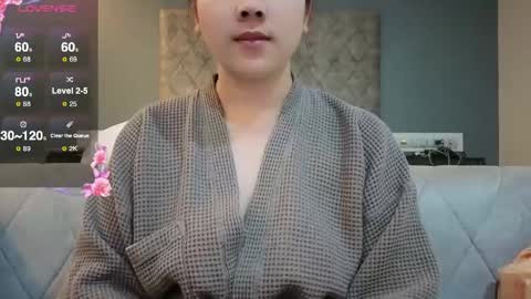 Snapshot of babyunicorn998 chatting on May 31, 4:58 pm Baby Unicorn online show from May 31, 4:58 pm
