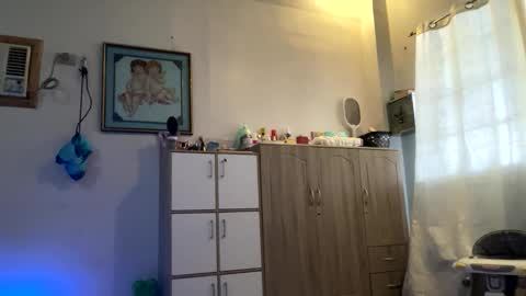 Snapshot of babyzarah2002 chatting on February 16, 4:19 am zarah online show from February 16, 4:19 am