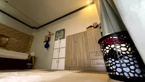 Snapshot of babyzarah2002 chatting on April 20, 12:57 am zarah online show from April 20, 12:57 am