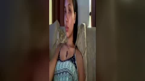 Snapshot of babyzarah2002 chatting on June 21, 8:28 am zarah online show from June 21, 8:28 am