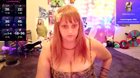 Snapshot of babyzelda chatting on June 7, 3:21 am BabyZelda online show from June 7, 3:21 am