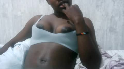 Snapshot of babyzuri chatting on July 17, 7:08 pm Zuri online show from July 17, 7:08 pm