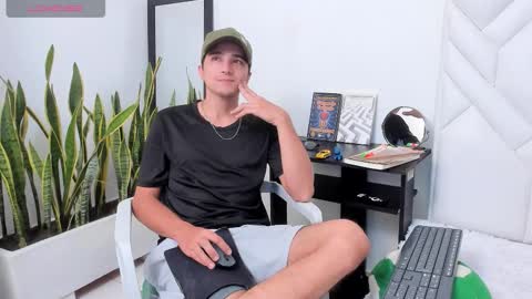 bad_boy_21_ online show from February 21, 4:57 am