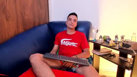 bad_boy_21_ online show from March 27, 11:04 pm