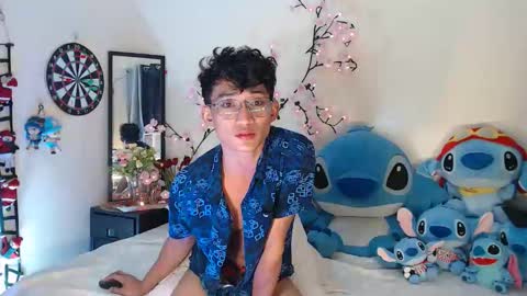 Snapshot of bad_boy_in_bed chatting on March 27, 7:46 pm jay online show from March 27, 7:46 pm