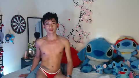 Snapshot of bad_boy_in_bed chatting on April 8, 7:14 pm jay online show from April 8, 7:14 pm