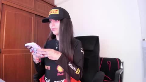 Bratty Lanita - independent online show from October 31, 1:17 am