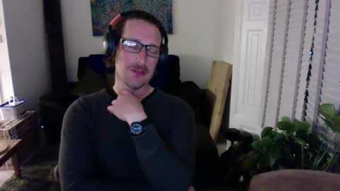 Snapshot of bad_dad43 chatting on April 24, 12:35 am Bad dad43 online show from April 24, 12:35 am